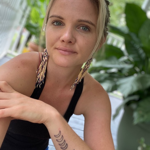 Meet your Posher, Kacey - Picture 1 of 1